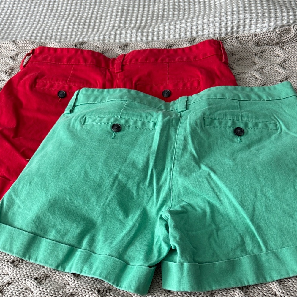 Market & Spruce Red and Green Women's Shorts - Picture 6 of 6
